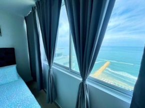 Bello apartamento frente al mar